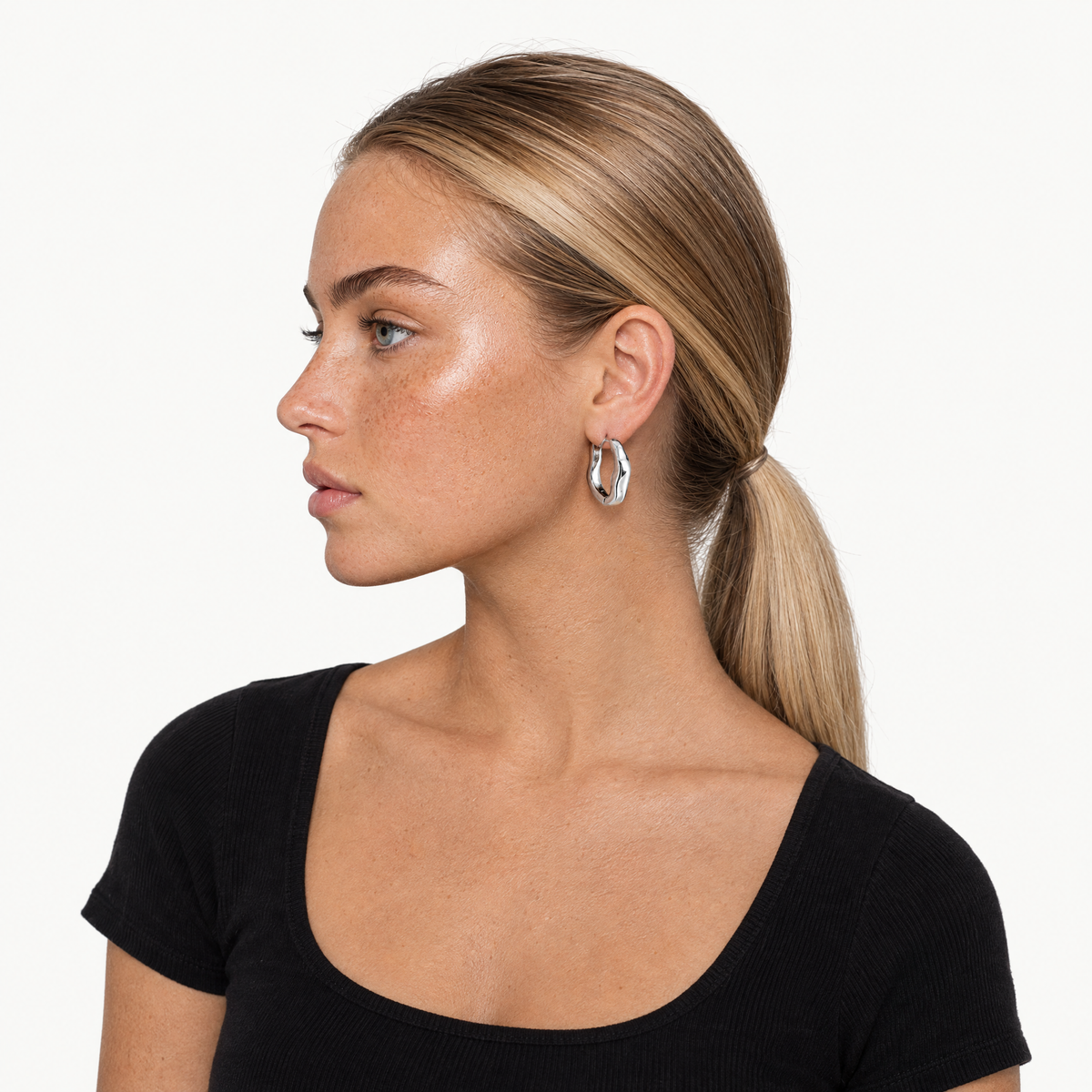 Silver-tone chunky wavy hoop earrings