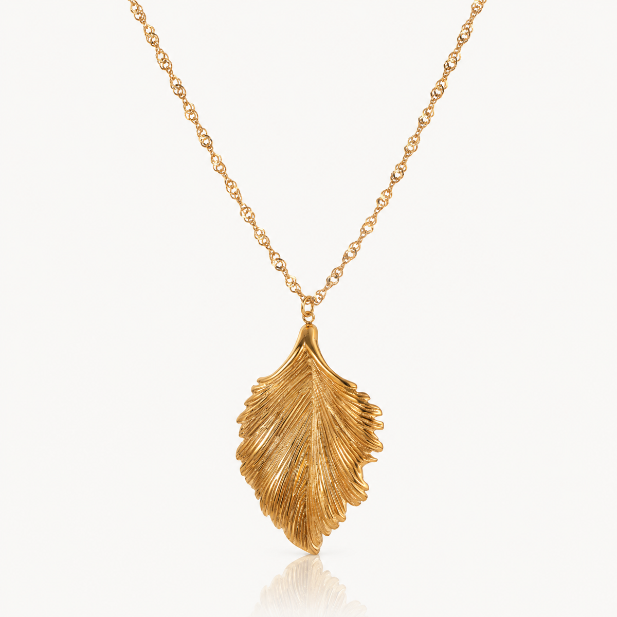 Gold-tone leaf pendant necklace